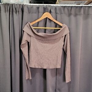 Elegant Off-Shoulder Gray Top.